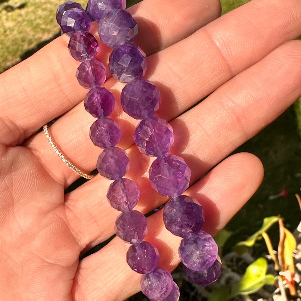 Handmade Amethyst Gemstone 10mm Beaded Stretch Bracelet Faceted Purple Crystal - Picture 6 of 8